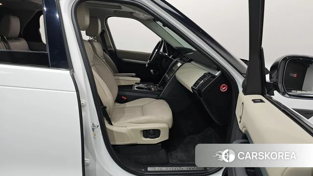 Land Rover Discovery 5 2020 Белый из Кореи, фото 2