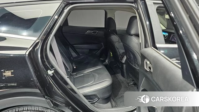 Kia Sportage 5th Generation Hybrid 2022 Черный из Кореи, фото 2