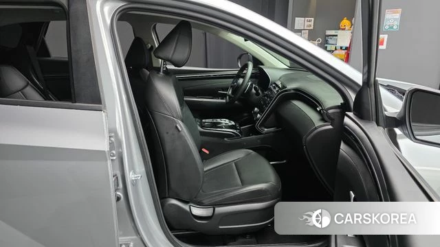 Hyundai Tucson (NX4) 2023 Серебряный из Кореи, фото 2