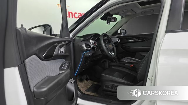 Chevrolet (GM Daewoo) Trailblazer 2021 Белый из Кореи, фото 2