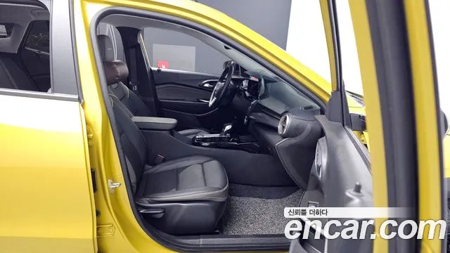 Chevrolet (GM Daewoo) Trax Crossover 2023 Желтый из Кореи, фото 2