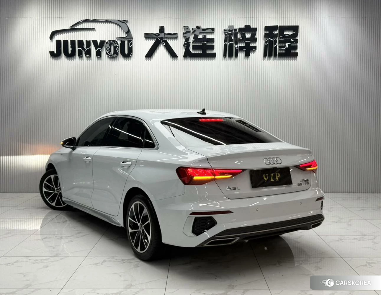 Audi A3 2022 Белый из Китая, фото 2