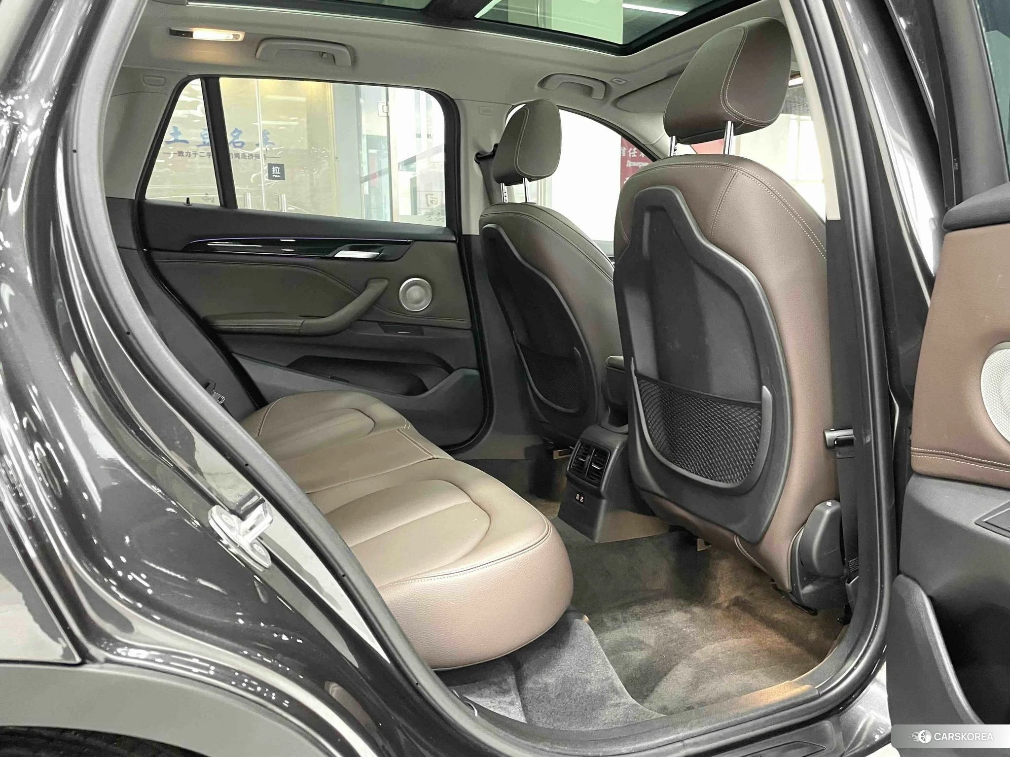 BMW X1 2021 Темно-серый из Китая, фото 2