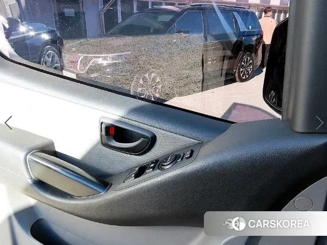 Hyundai The New Grand Starex 2018 Серебристо-серый из Кореи, фото 2