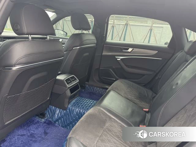 Audi A6L 2021 Черный из Китая, фото 2