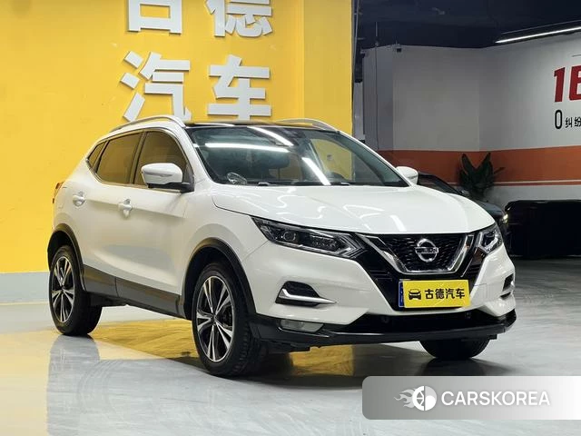 Nissan Qashqai 2022 Белый из Китая, фото 2