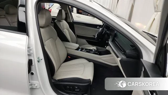 Kia The New K5 3rd generation 2024 Белый из Кореи, фото 2