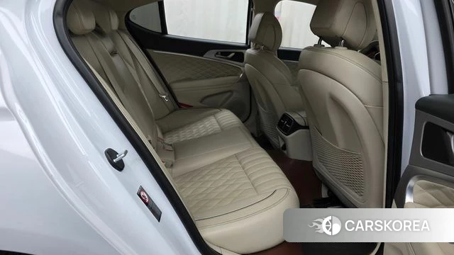 Genesis G70 2018 Белый из Кореи, фото 2