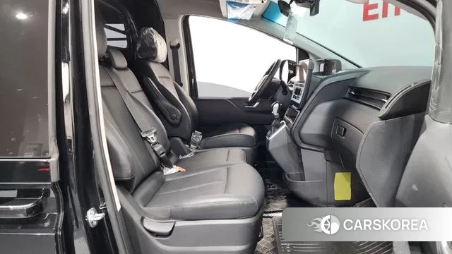 Hyundai Staria 2024 Черный из Кореи, фото 2