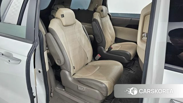 Kia Carnival 4th generation 2021 Белый из Кореи, фото 2