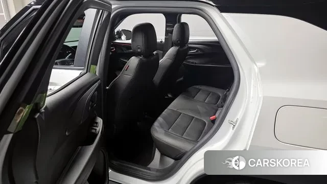 Chevrolet (GM Daewoo) The New Trail Blazer 2024 Белый из Кореи, фото 2