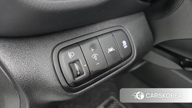 Hyundai Venue 2019 Белый из Кореи, фото 2