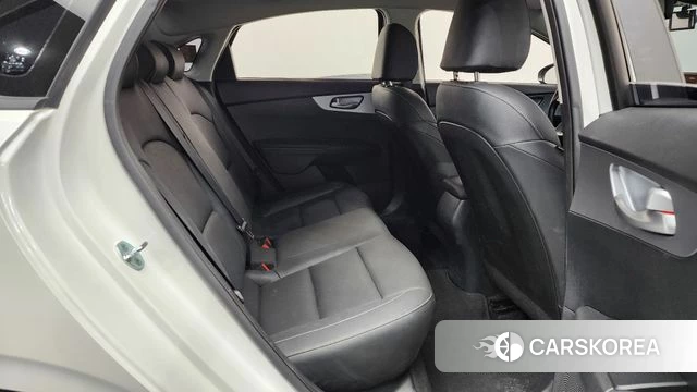 Kia The New K3 2nd generation 2022 Белый из Кореи, фото 2