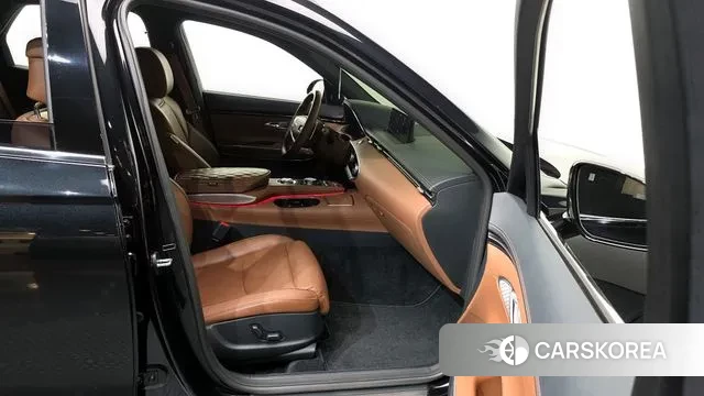 Genesis GV70 2022 Черный из Кореи, фото 2