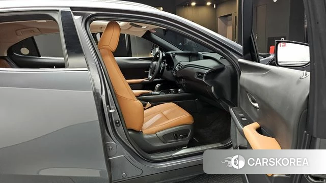 Lexus UX300e 2022 Серый из Кореи, фото 2