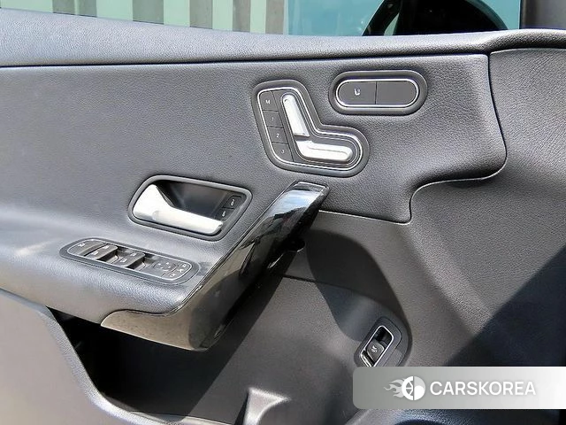 Mercedes-Benz A-Class W177 2020 Черный из Кореи, фото 2