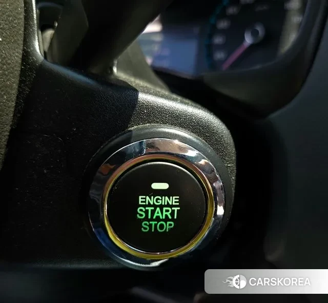 Chevrolet (GM Daewoo) Real New Colorado 2021 Красный из Кореи, фото 2