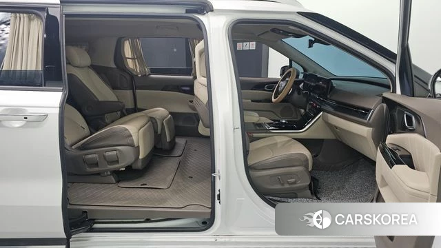 Kia Carnival 4th generation 2021 Белый из Кореи, фото 2