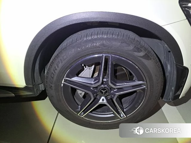 Mercedes-Benz GLC-Class X253 2023 Белый из Кореи, фото 2