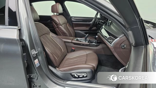 BMW 7 Series (G11) 2019 Серый из Кореи, фото 2