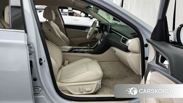 Genesis The New G70 2022 Серебристо-серый из Кореи, фото 2