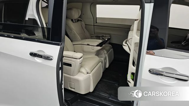 Lexus LM Second Generation 2025 Белый из Кореи, фото 2