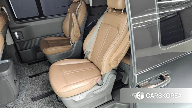 Hyundai Staria 2021 Черный из Кореи, фото 2