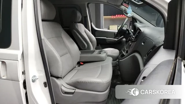 Hyundai The New Grand Starex 2021 Белый из Кореи, фото 2