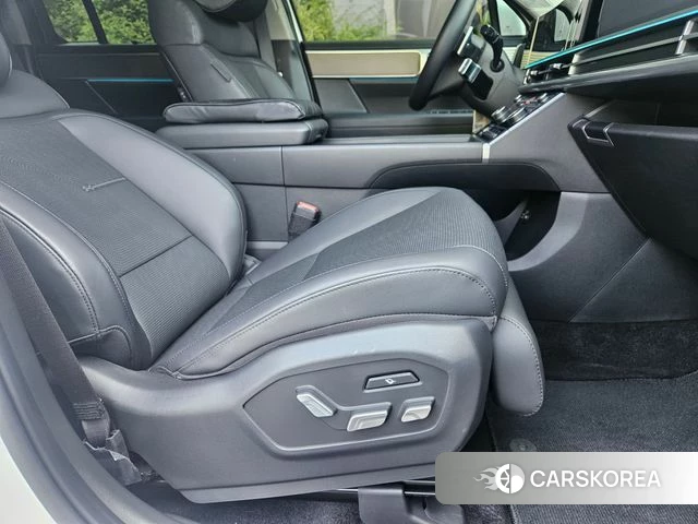Hyundai Santa Fe (MX5) 2023 Белый из Кореи, фото 2