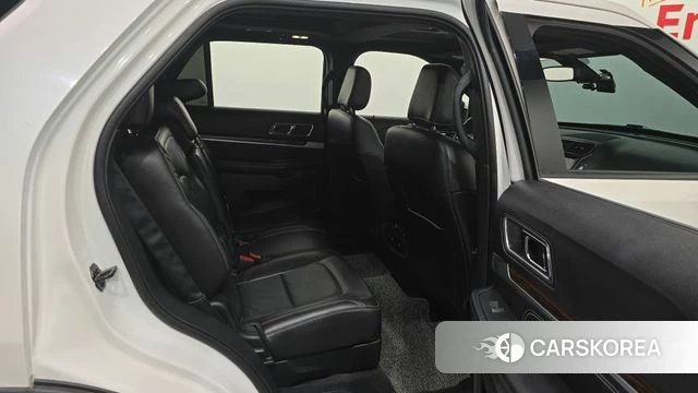 Ford Explorer 2018 Белый из Кореи, фото 2
