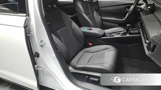 Honda Accord 11th Generation 2024 Белый из Кореи, фото 2