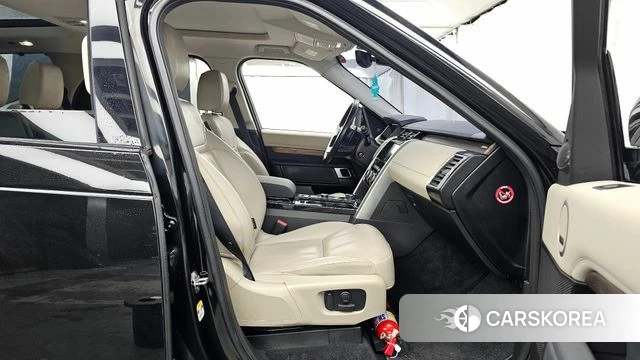 Land Rover Discovery 5 2018 Серый из Кореи, фото 2
