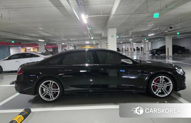 Audi S8 (D5) 2021 Черный из Кореи, фото 2