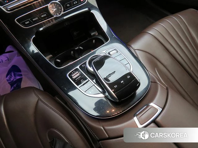 Mercedes-Benz CLS-Class C257 2019 Белый из Кореи, фото 2