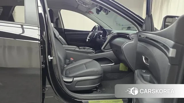 Hyundai Tucson (NX4) 2023 Черный из Кореи, фото 2