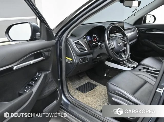 Kia Seltos 2019 Серебристо-серый из Кореи, фото 2