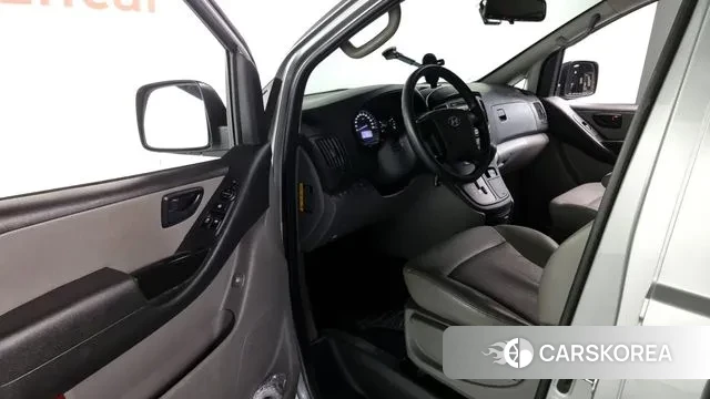 Hyundai The New Grand Starex 2019 Серебряный из Кореи, фото 2