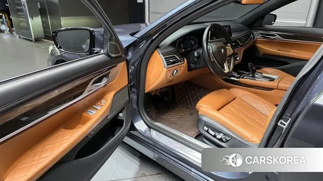 BMW 7 Series (G11) 2019 Серый из Кореи, фото 2