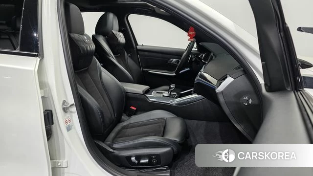 BMW 3 Series (G20) 2019 Белый из Кореи, фото 2
