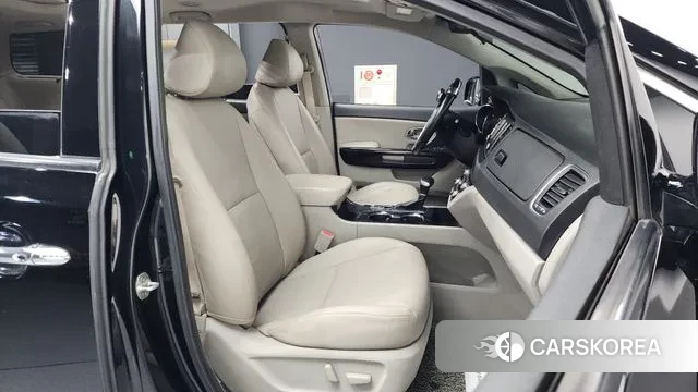 Kia The New Carnival 2018 Черный из Кореи, фото 2