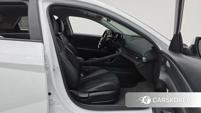 Hyundai Avante (CN7) 2021 Белый из Кореи, фото 2