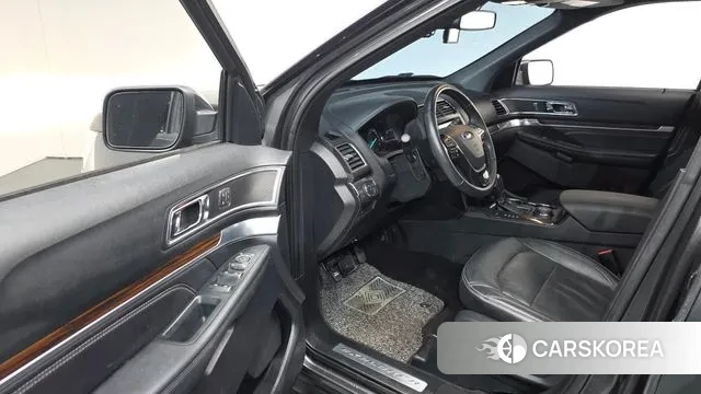 Ford Explorer 2019 Серый из Кореи, фото 2