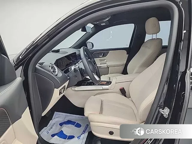 Mercedes-Benz GLB-Class X247 2024 Черный из Кореи, фото 2