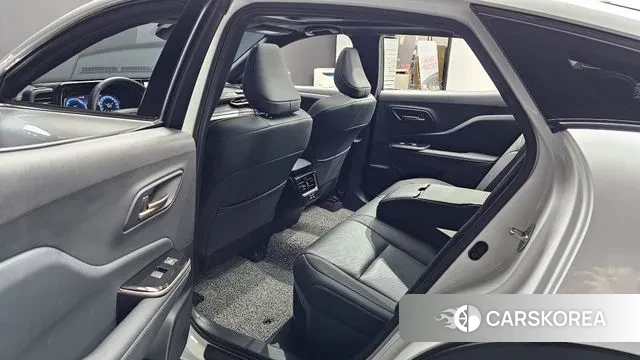 Toyota Crown Crossover 2024 Белый из Кореи, фото 2