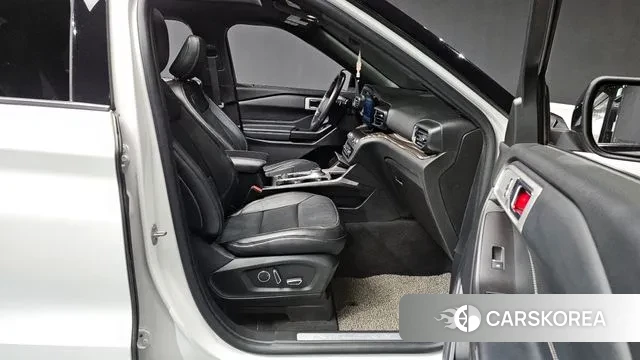 Ford Explorer 6th Generation 2019 Белый из Кореи, фото 2