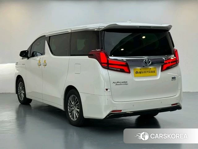 Toyota Elfa 2022 Белый из Китая, фото 2