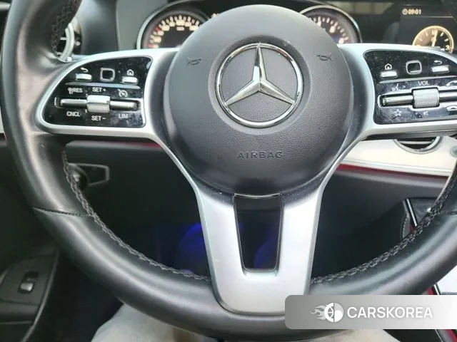 Mercedes-Benz E-Class W213 2019 Черный из Кореи, фото 2