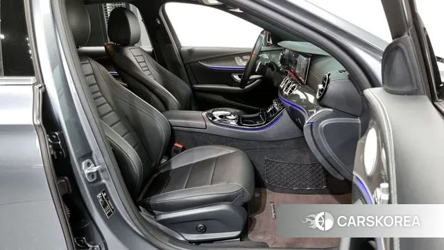 Mercedes-Benz E-Class W213 2019 Серый из Кореи, фото 2