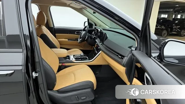 Kia Carnival 4th generation 2023 Черный из Кореи, фото 2