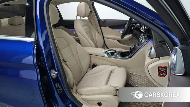 Mercedes-Benz C-Class W205 2019 Синий из Кореи, фото 2